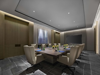 hilton zhuji