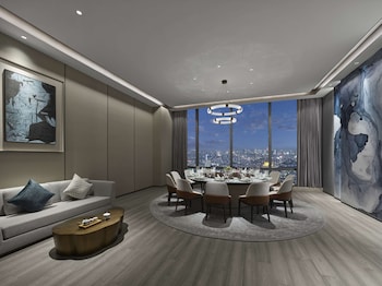 hilton zhuji