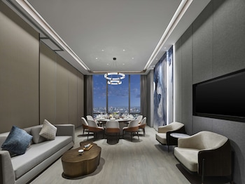 hilton zhuji