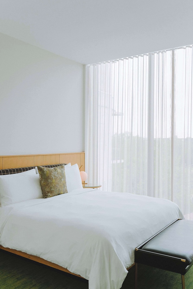 the loren hotel austin