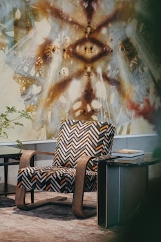 The Loren Hotel Austin,,5 star