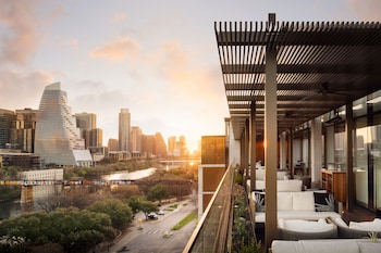 the loren hotel austin