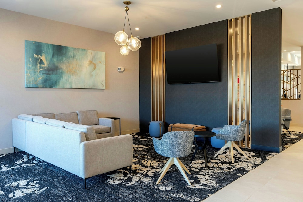 towneplace suites canton riverstone parkway