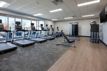 towneplace suites canton riverstone parkway