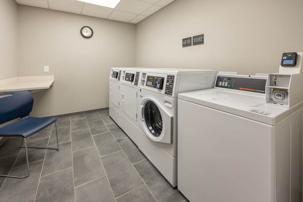 towneplace suites canton riverstone parkway