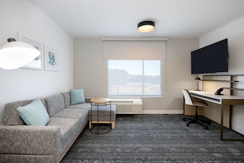 towneplace suites canton riverstone parkway