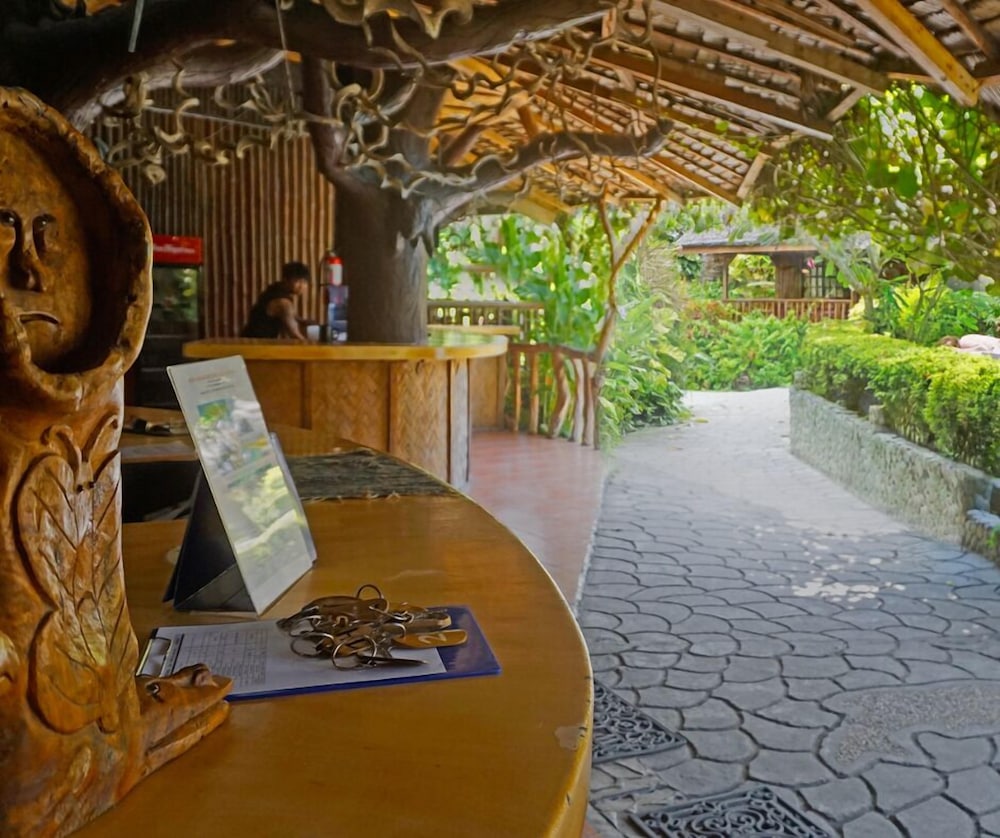 garden of eden dive resort