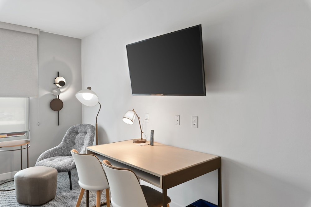 towneplace suites white hall