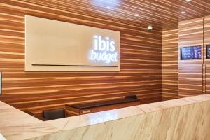 ibis budget singapore crystal