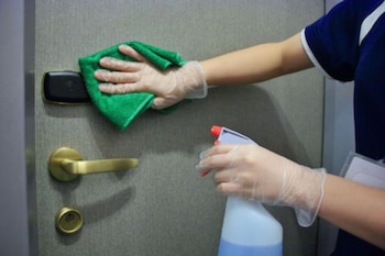 ibis budget singapore crystal