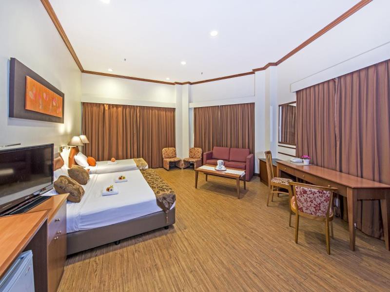hotel 81 tristar