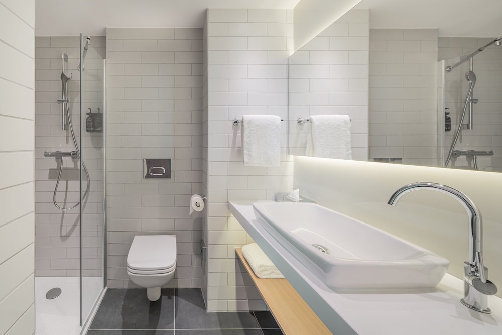 holiday inn express marne la vallee val deurope