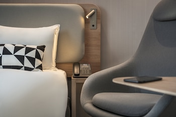 holiday inn express marne la vallee val deurope