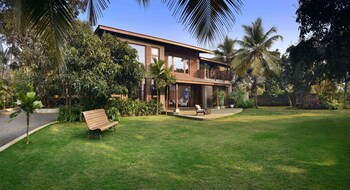 ama stays and trails the mango house alibag