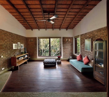 ama stays and trails the mango house alibag