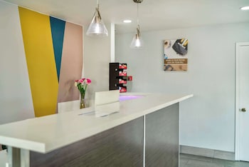 studio 6 suites albany or