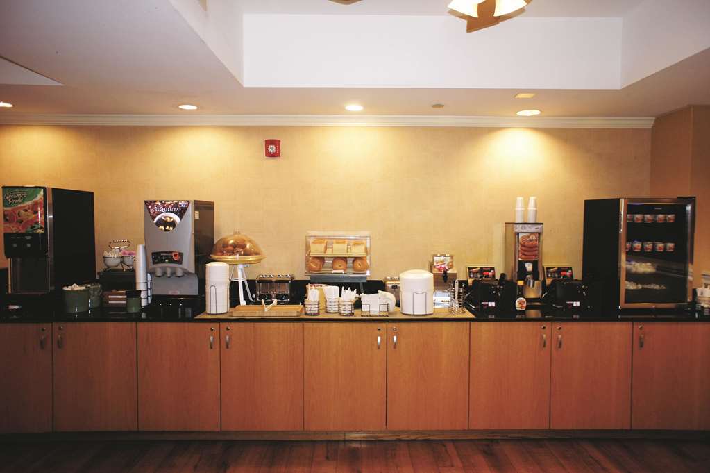 la quinta inn and suites by wyndham sarasota downtown