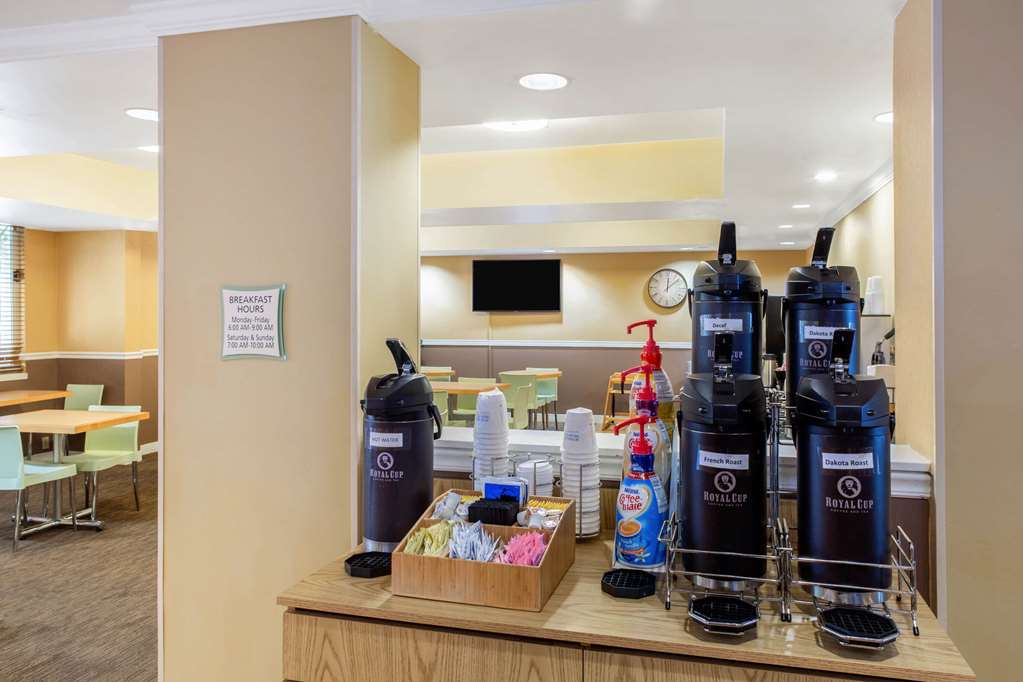 la quinta inn and suites by wyndham sarasota downtown