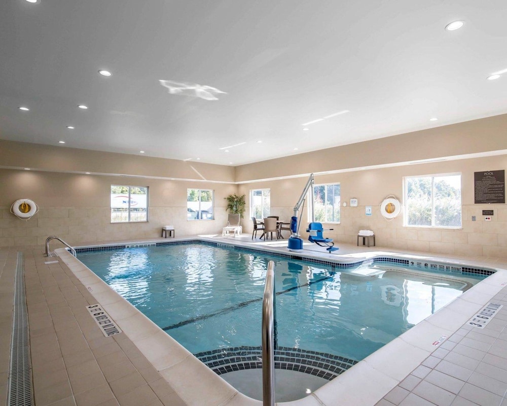 comfort inn saugerties