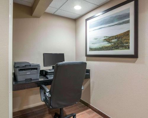 comfort inn saugerties