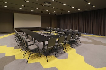 holiday inn hotel and suites mexico felipe angeles airport