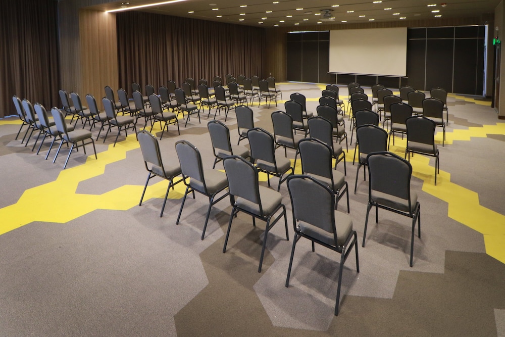 holiday inn hotel and suites mexico felipe angeles airport