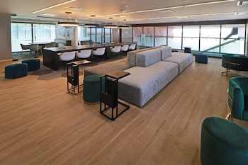 holiday inn hotel and suites mexico felipe angeles airport