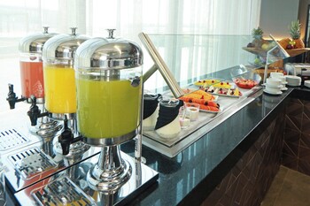 holiday inn hotel and suites mexico felipe angeles airport