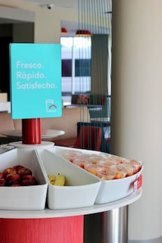 avid hotel guadalajara avenida vallarta poniente