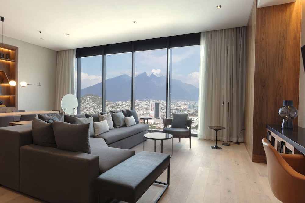 hilton monterrey valle