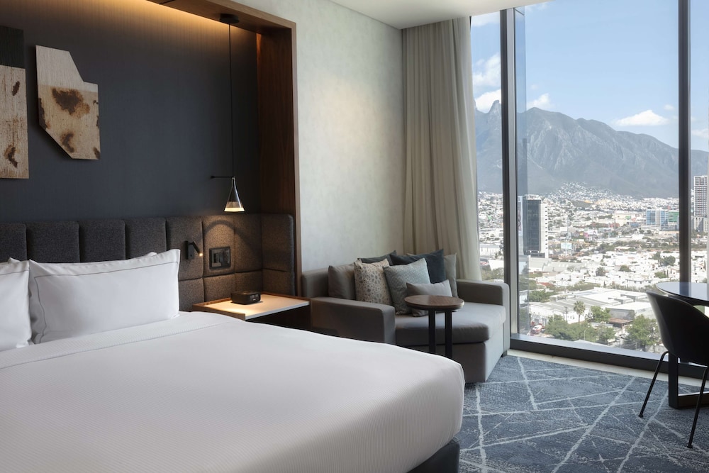 hilton monterrey valle