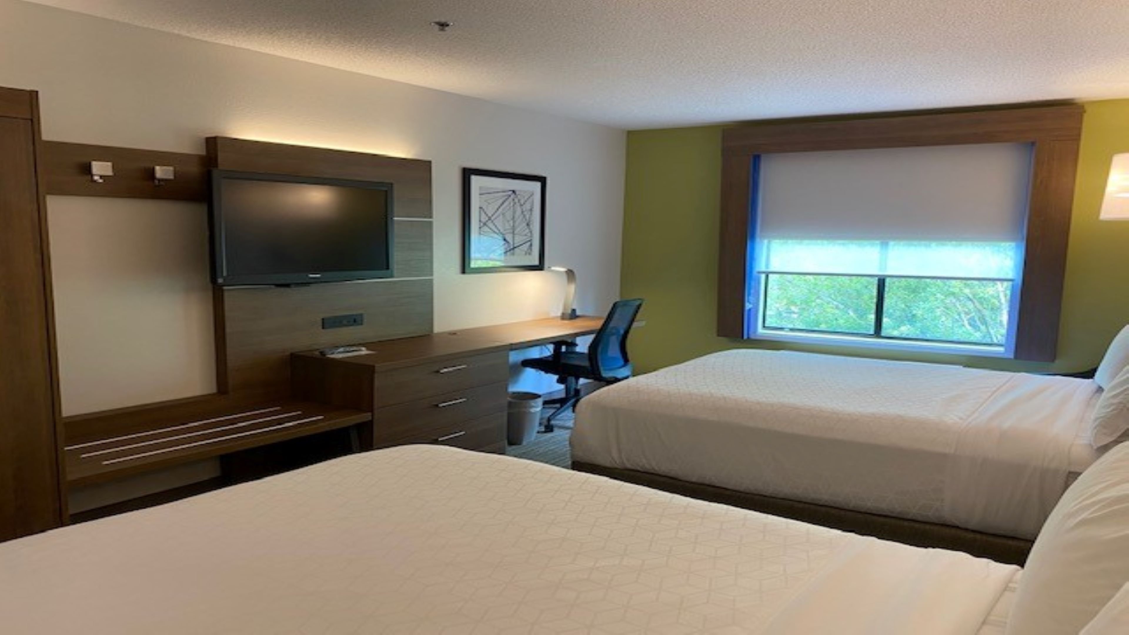 holiday inn express dublin by ihg