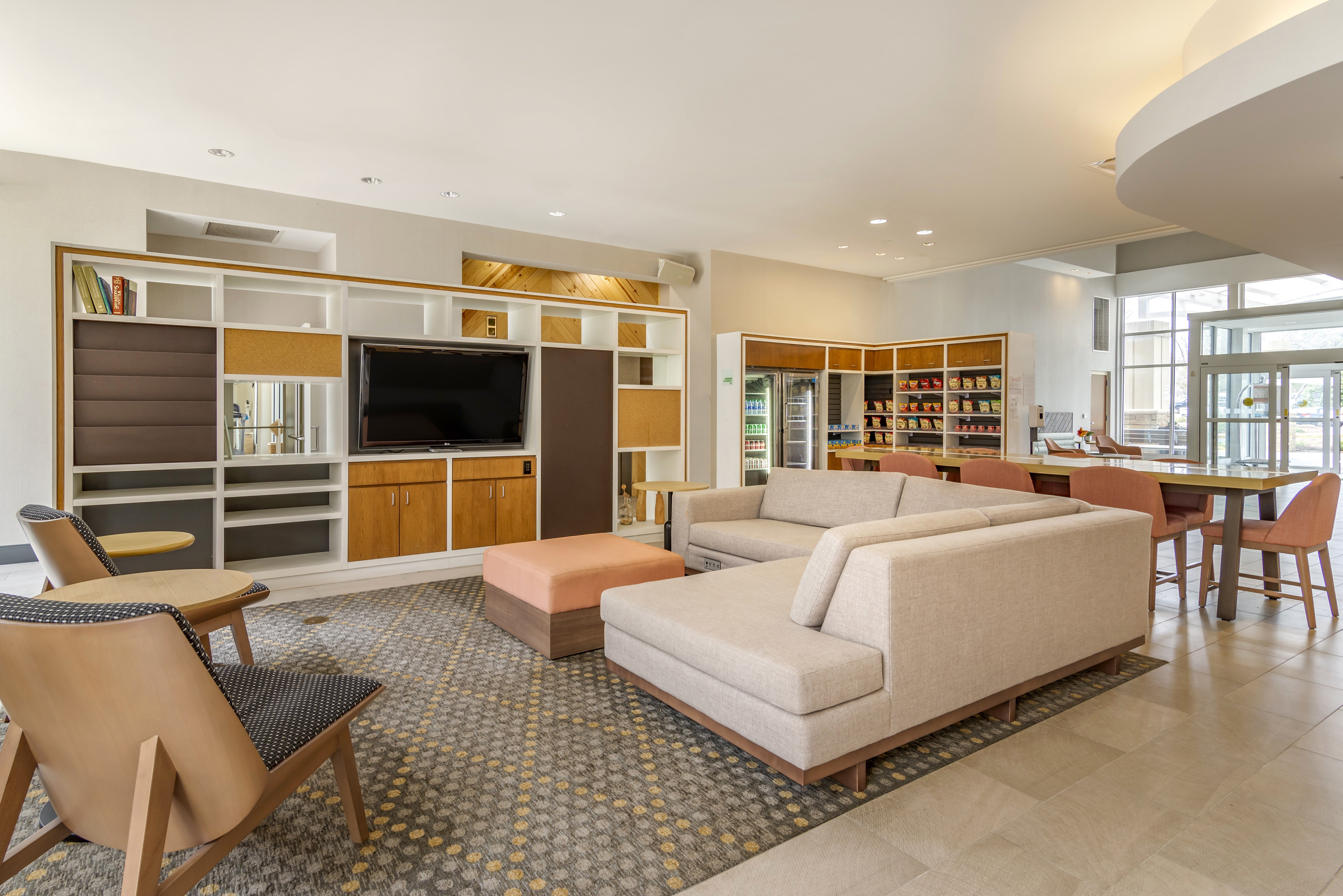 holiday inn atlanta gas south arena area by ihg