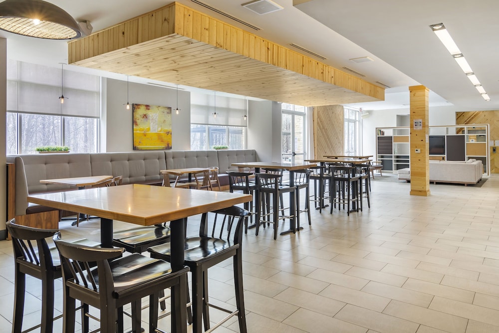 holiday inn atlanta gas south arena area by ihg