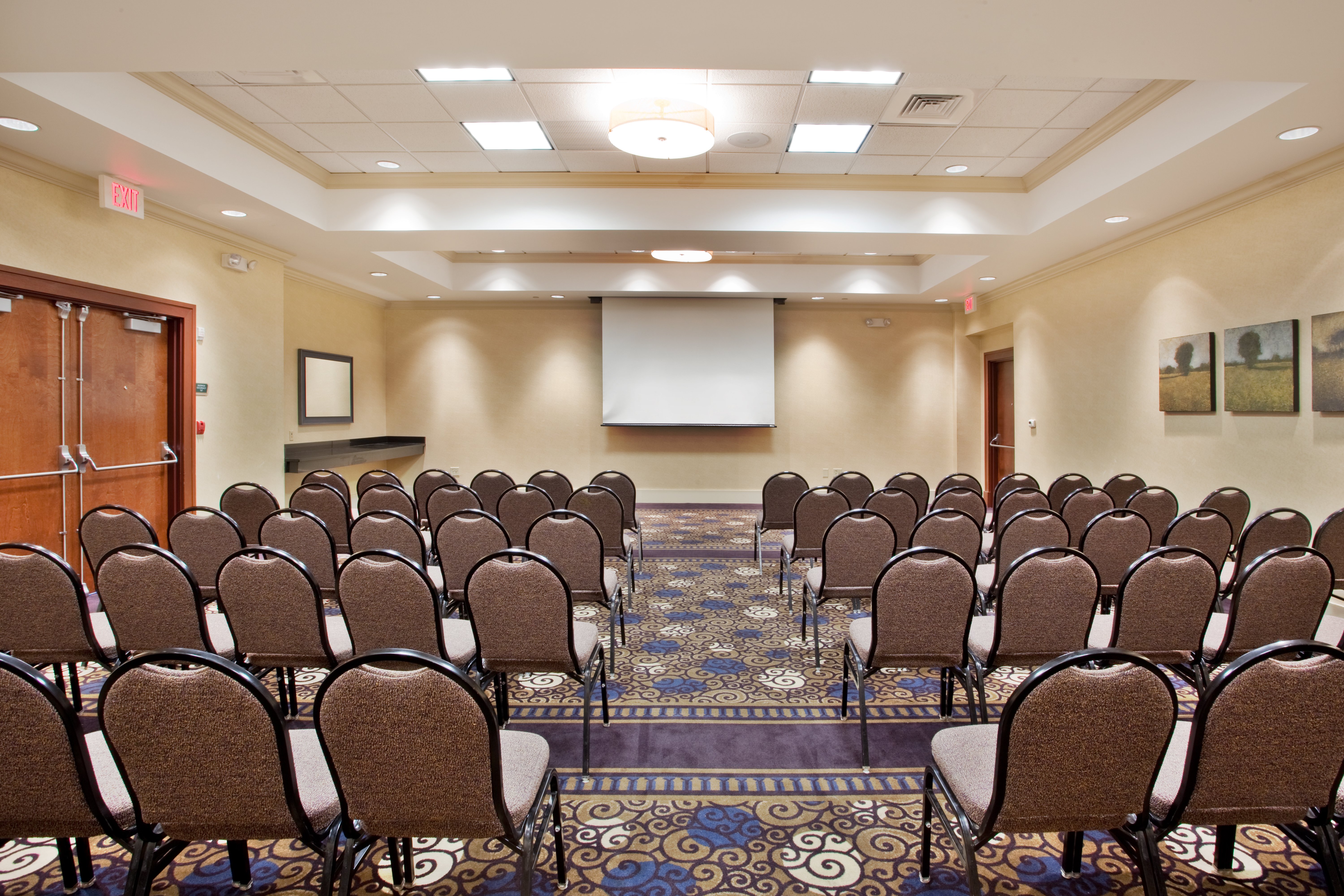 holiday inn atlanta gas south arena area by ihg
