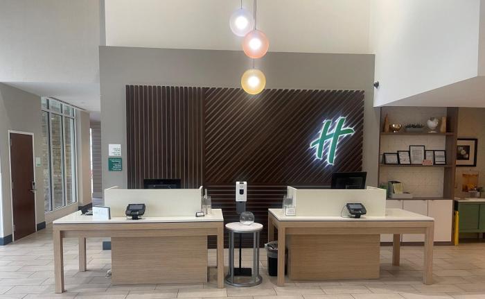 holiday inn atlanta gas south arena area by ihg