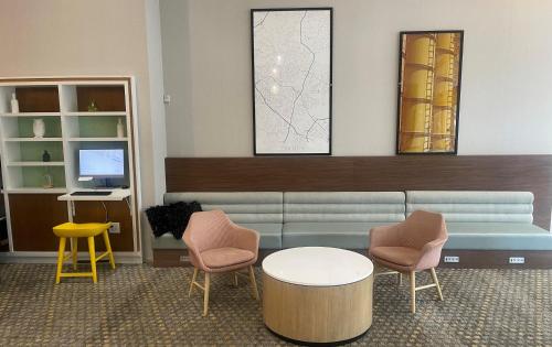 holiday inn atlanta gas south arena area by ihg