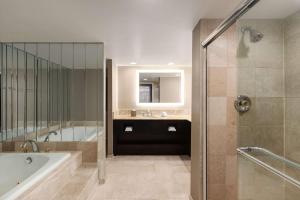 doubletree by hilton new york laguardia airport
