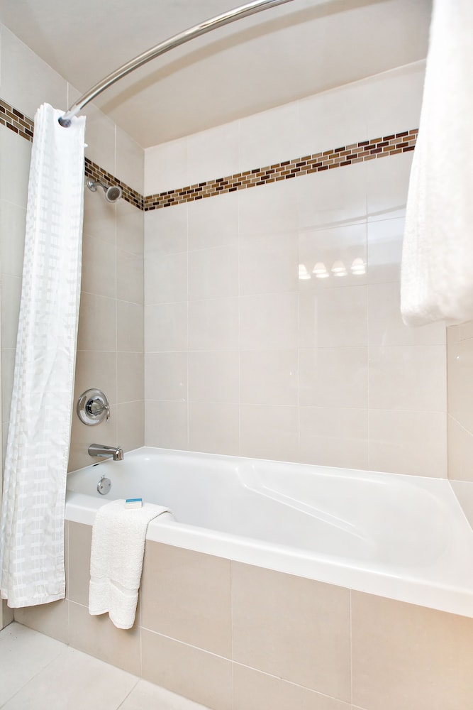 west edmonton mall inn