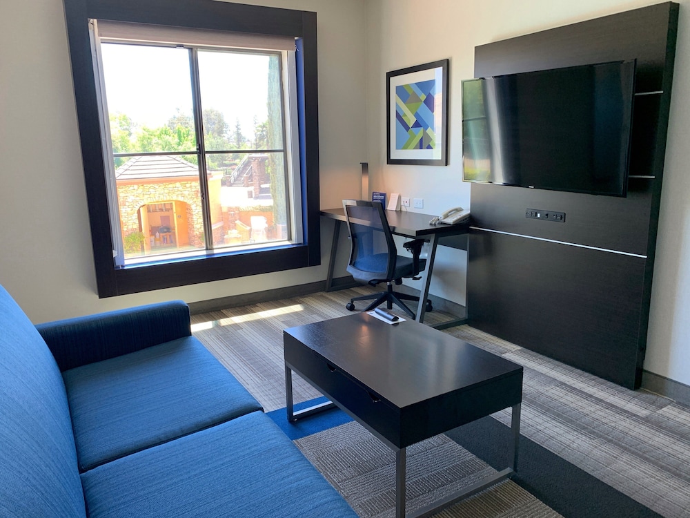 holiday inn express and suites el dorado hills
