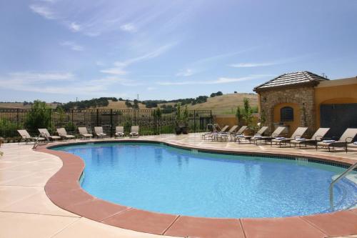 holiday inn express and suites el dorado hills