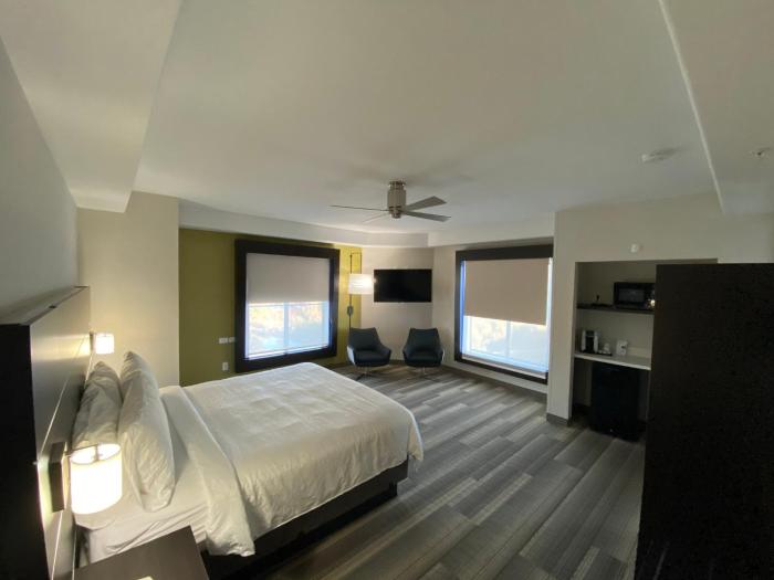 holiday inn express and suites el dorado hills