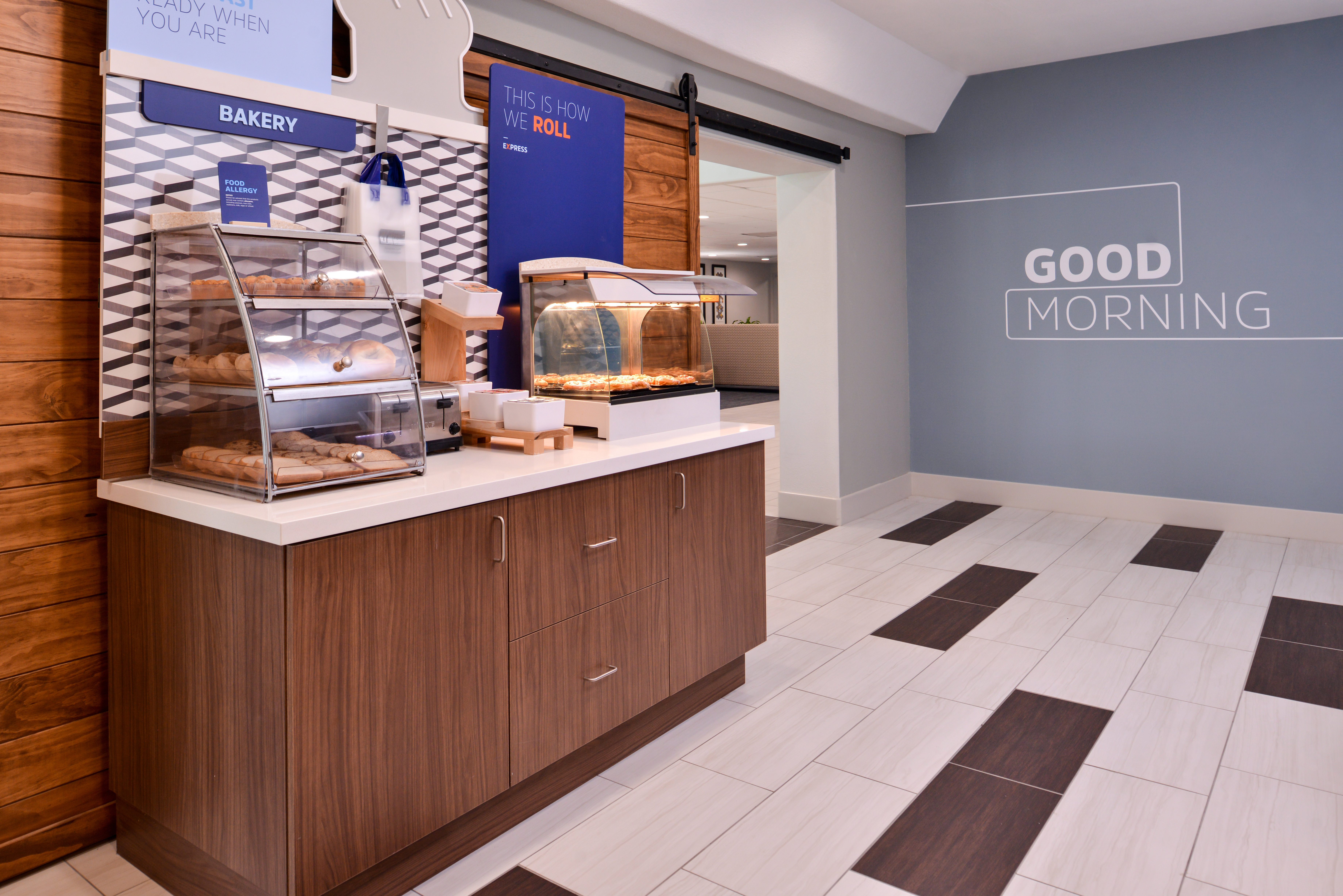 holiday inn express hotel and suites elgin by ihg