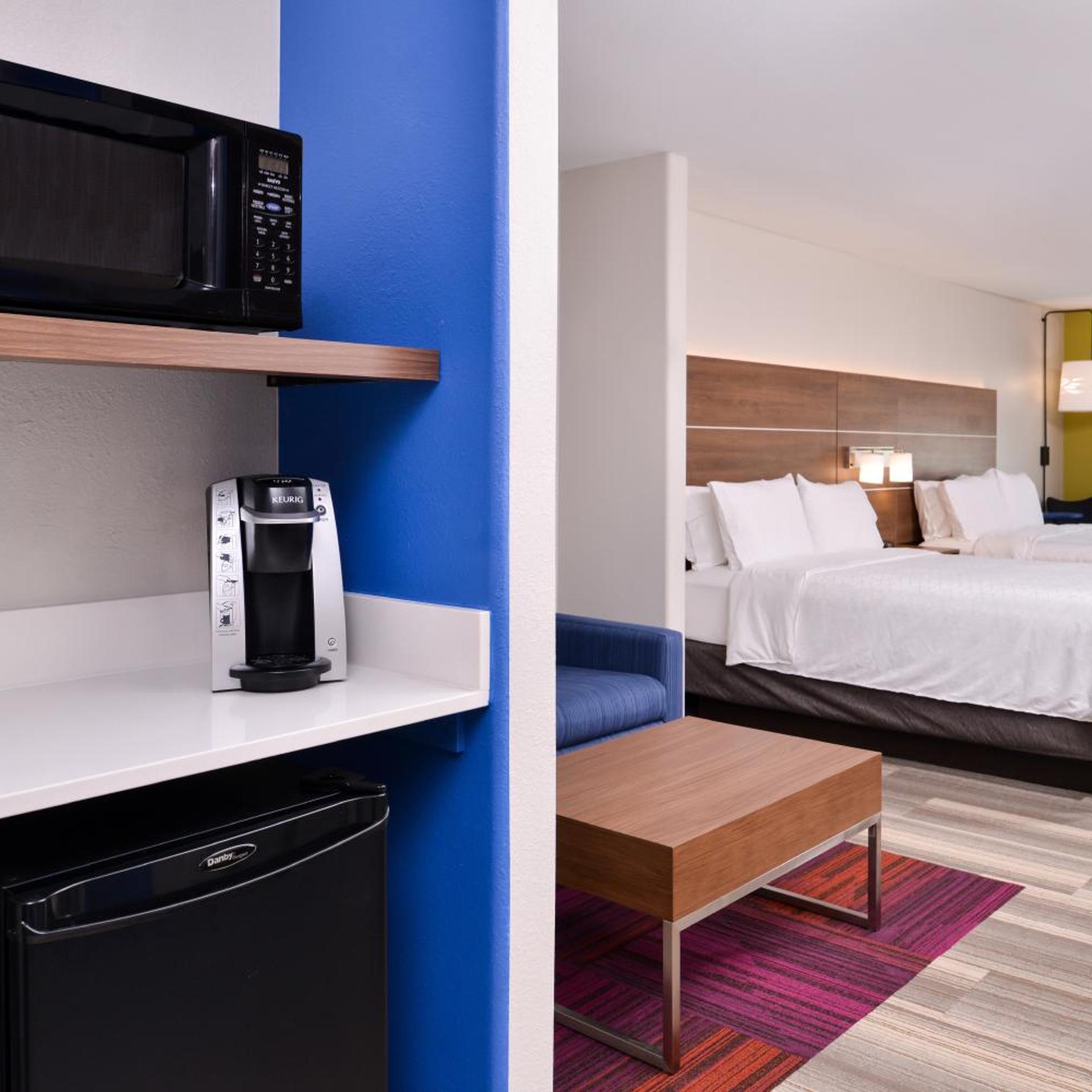 holiday inn express hotel and suites elgin by ihg