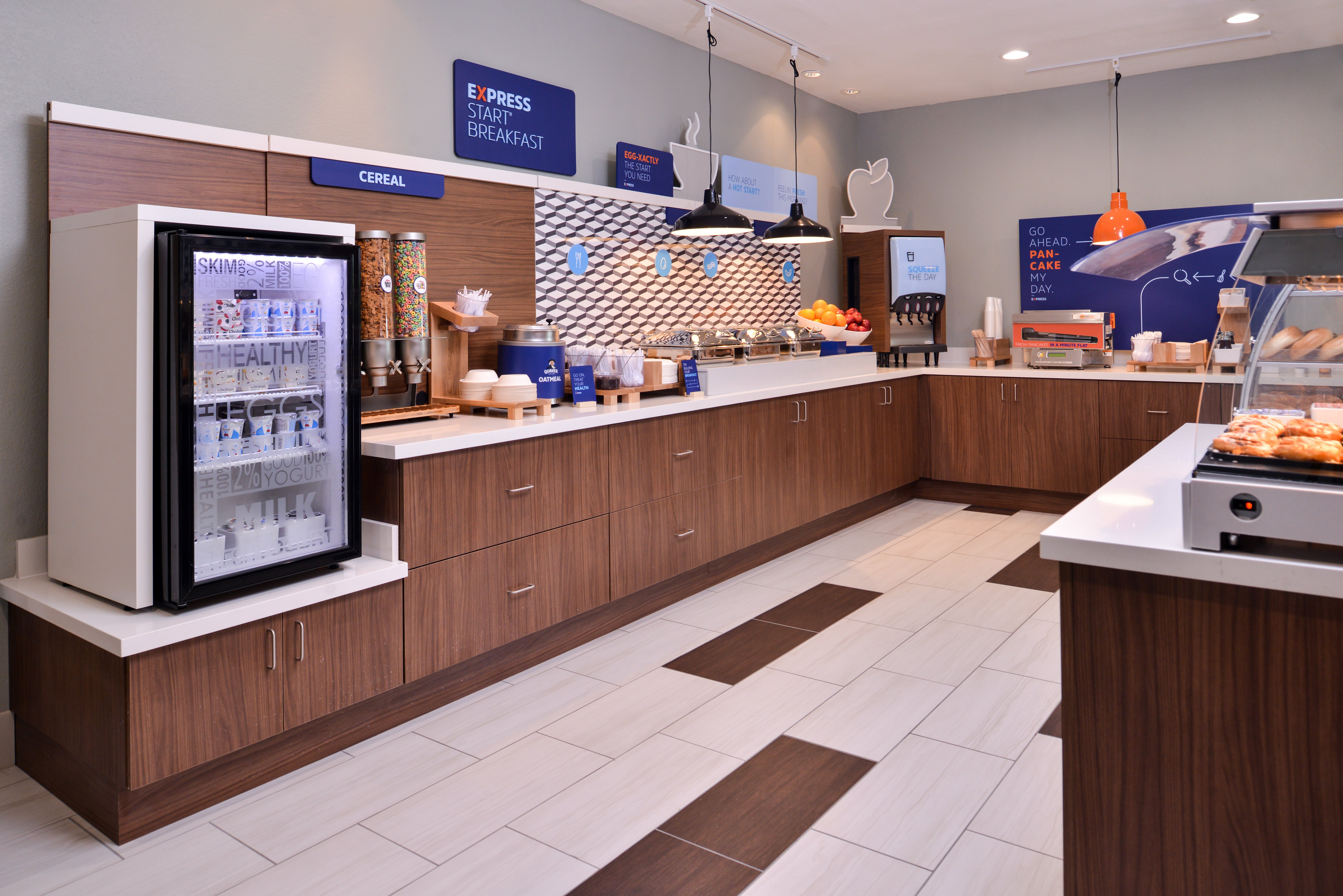 holiday inn express hotel and suites elgin by ihg