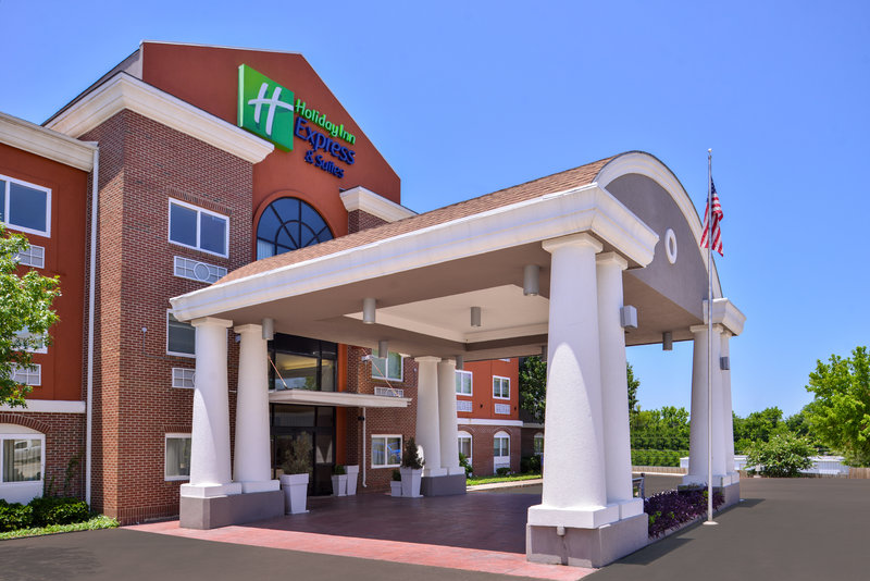 holiday inn express hotel and suites elgin by ihg