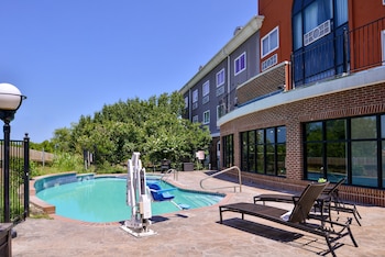 Holiday Inn Express Hotel & Suites Elgin By Ihg,Bastrop>>Austin,3 star