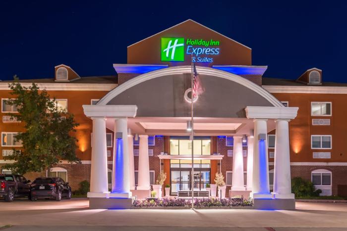 holiday inn express hotel and suites elgin by ihg
