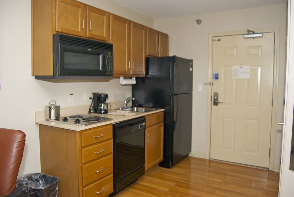 candlewood suites elkhart by ihg