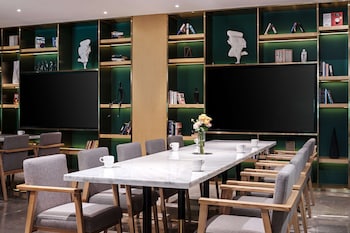 hilton garden inn chengdu kuanzhai alley